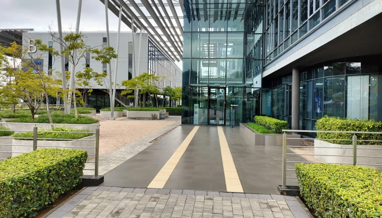 Professional commercial landscaping and grounds maintenance for office parks in Johannesburg